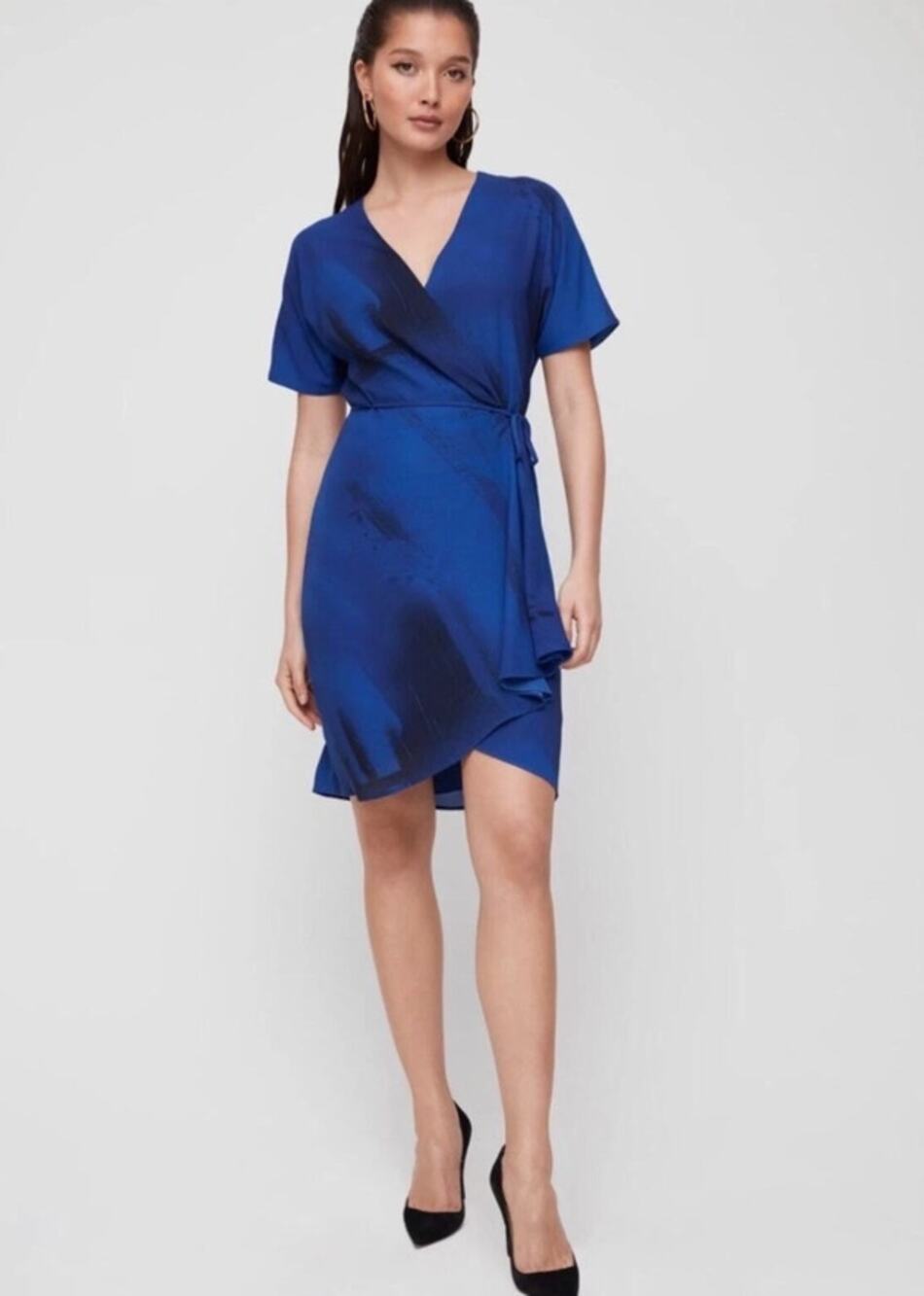 Babaton Blue Knee Length Wallace Wrap Dress Minimalist Short Sleeve size Small